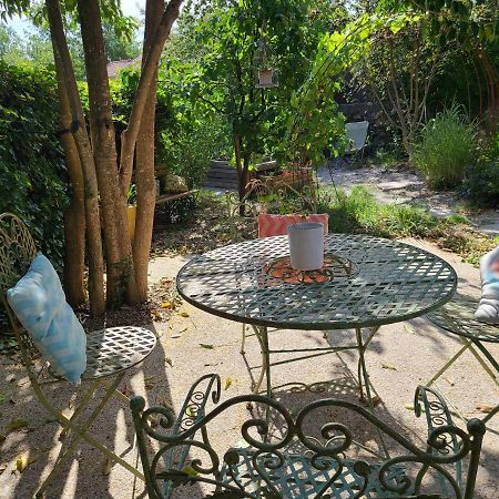 Chez Nous Dans Notre Petit Jardin Apartment Монпелие Екстериор снимка