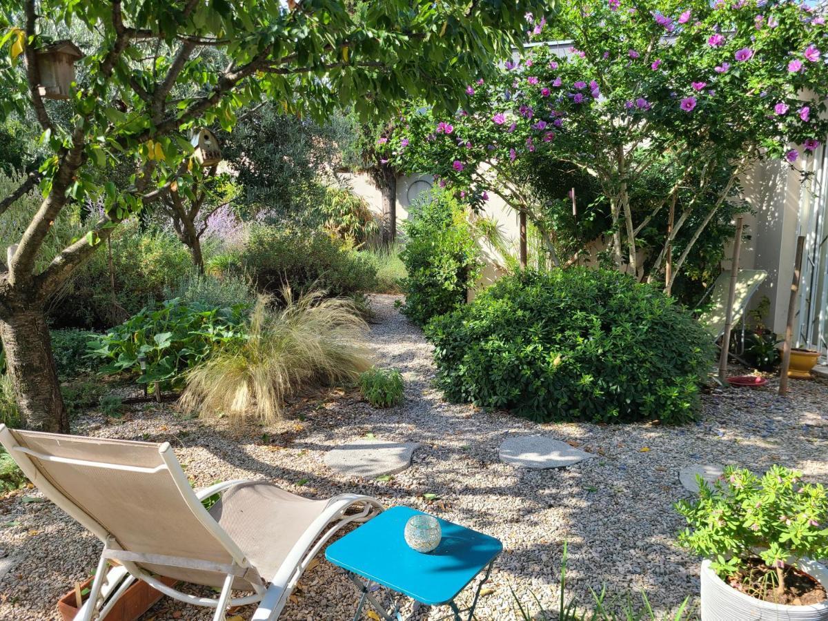 Chez Nous Dans Notre Petit Jardin Apartment Монпелие Екстериор снимка