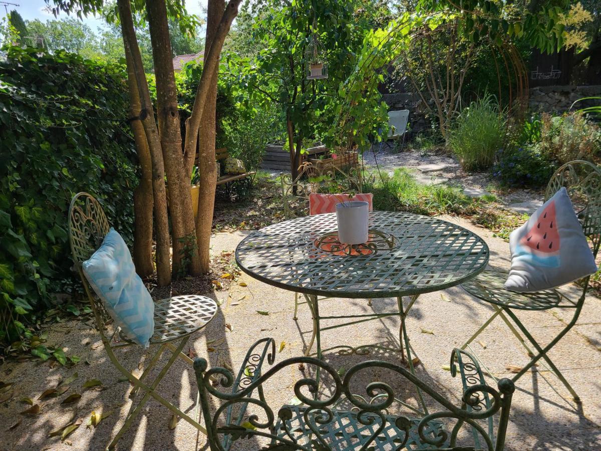 Chez Nous Dans Notre Petit Jardin Apartment Монпелие Екстериор снимка