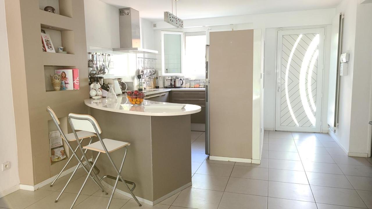 Chez Nous Dans Notre Petit Jardin Apartment Монпелие Екстериор снимка